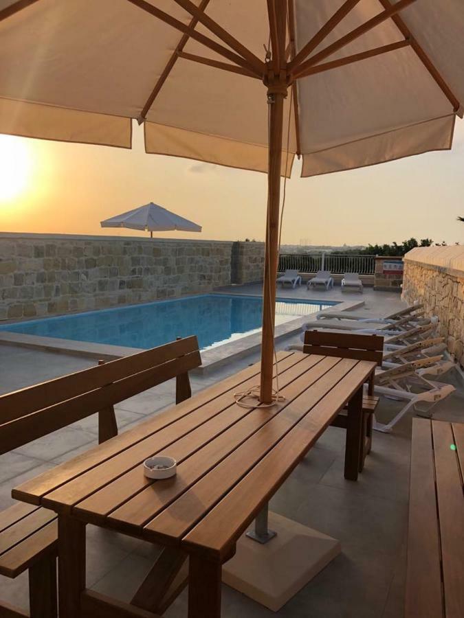 Villa Chossie Żejtun Екстериор снимка